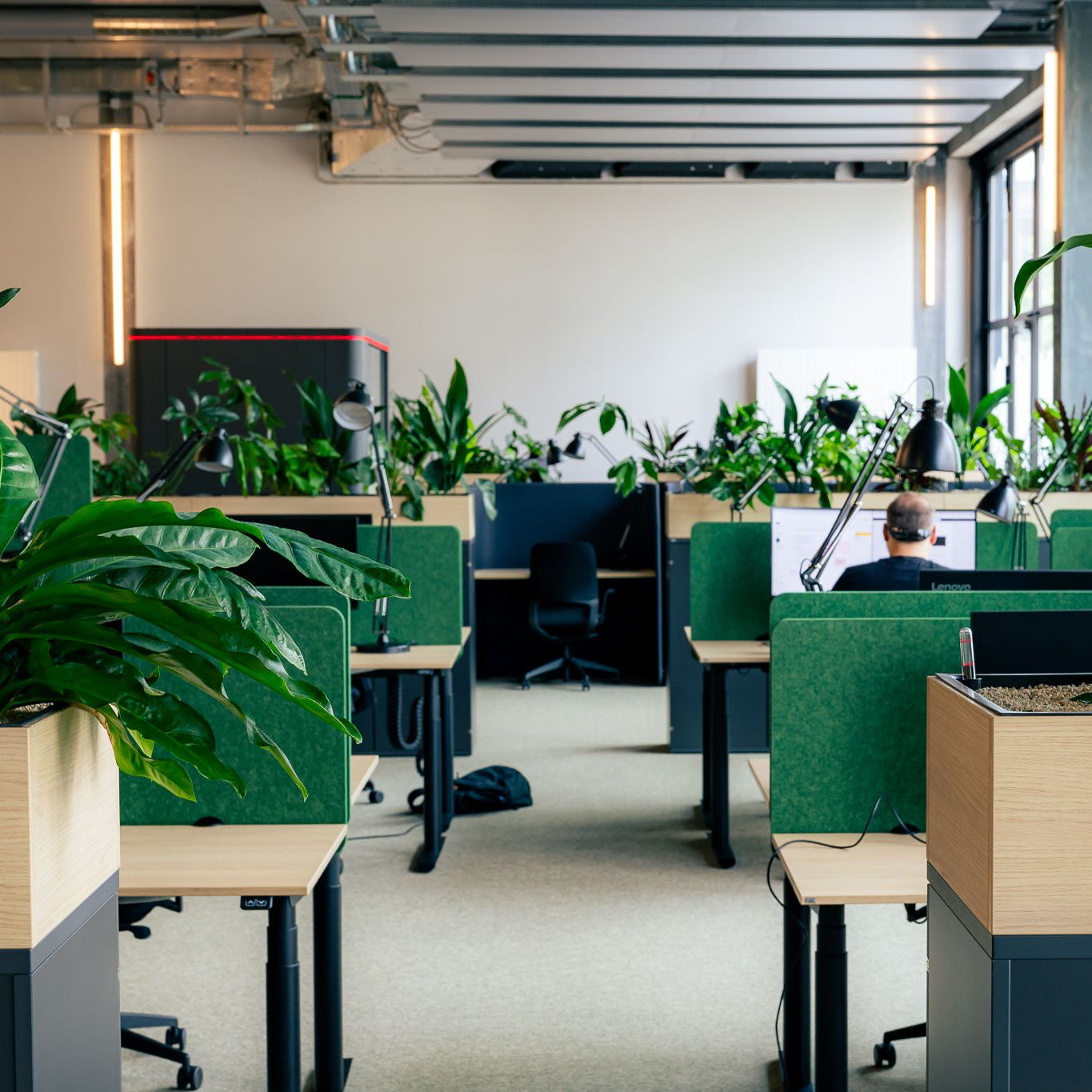 DESK — bureauschermen