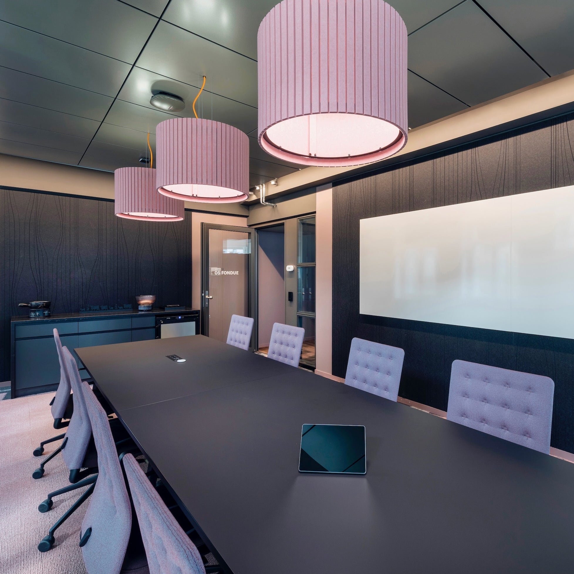 UMBRA ROUND — projectbeeld